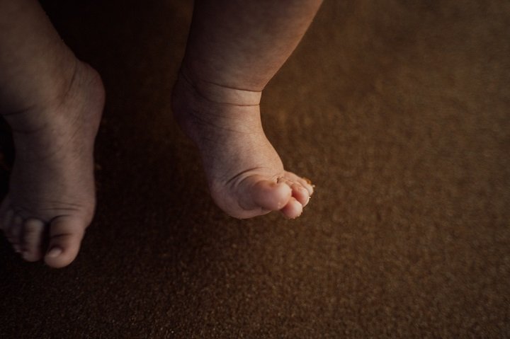 vegane sonnencreme kinder babyfüße sand sonnencreme
